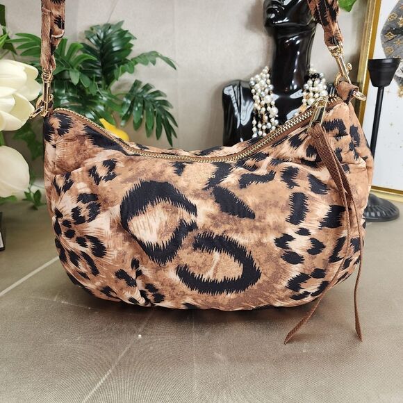 NWOT Vince Camuto Harlo Crossbody Bag - Picture 4 of 14